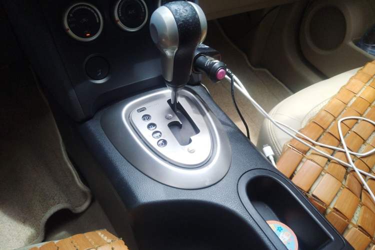Used Nissan Qashqai 2010 20X LE CVT 2WD Gear Lever