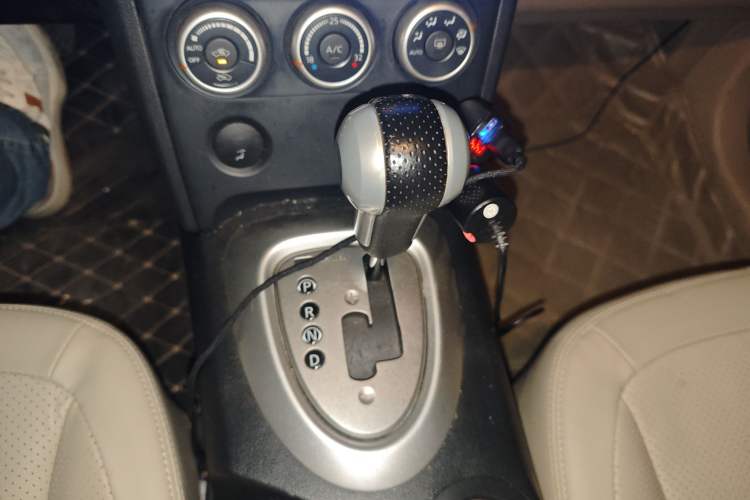 Used Nissan Qashqai 2010 20X LE CVT 2WD Gear Lever