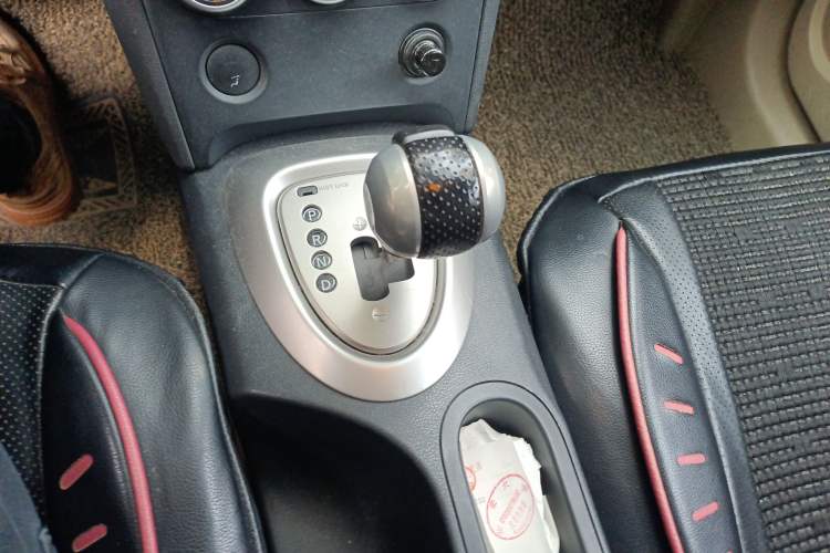 Used Nissan Qashqai 2010 20X LE CVT 2WD Gear Lever