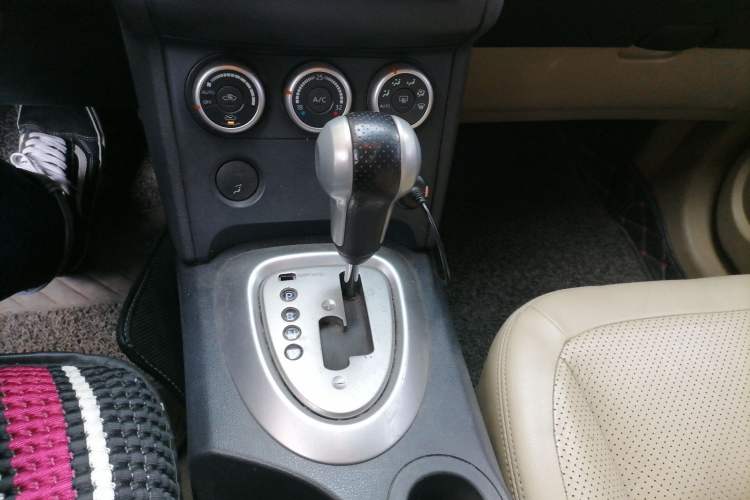 Used Nissan Qashqai 2010 20X LE CVT 2WD Gear Lever