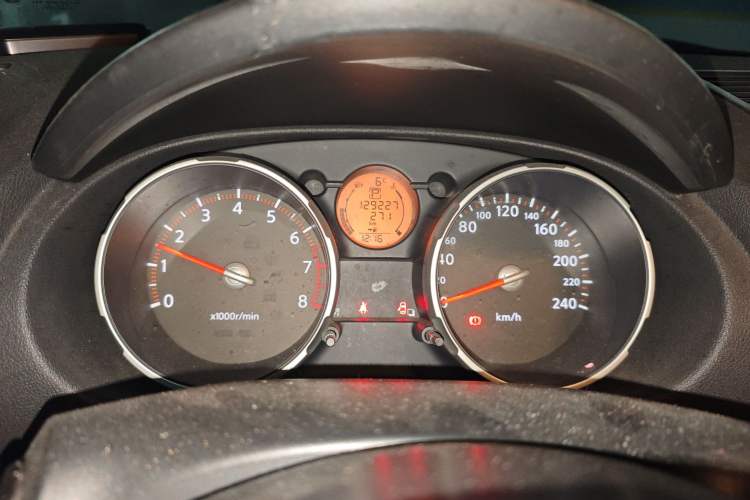 Used Nissan Qashqai 2010 20X LE CVT 2WD Odometer Close Up