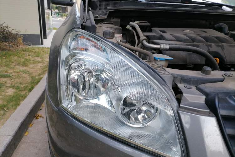 Used Nissan Qashqai 2010 20X LE CVT 2WD Right Front Headlight