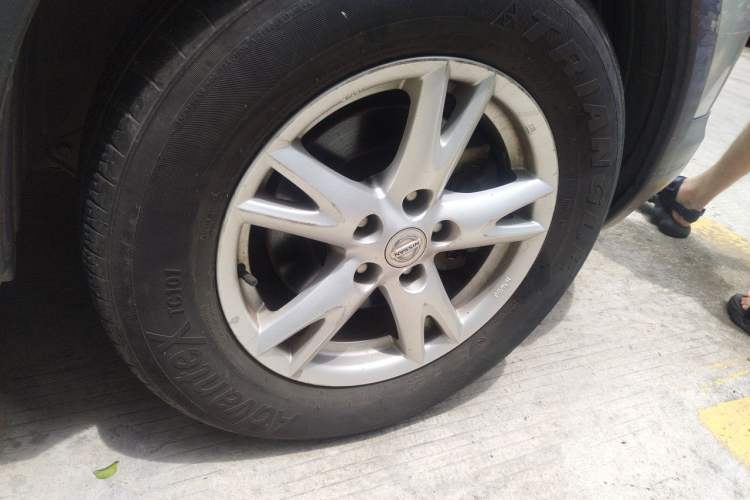 Used Nissan Qashqai 2010 20X LE CVT 2WD Right Front Wheel Hub