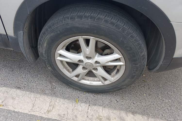 Used Nissan Qashqai 2010 20X LE CVT 2WD Right Front Wheel Hub