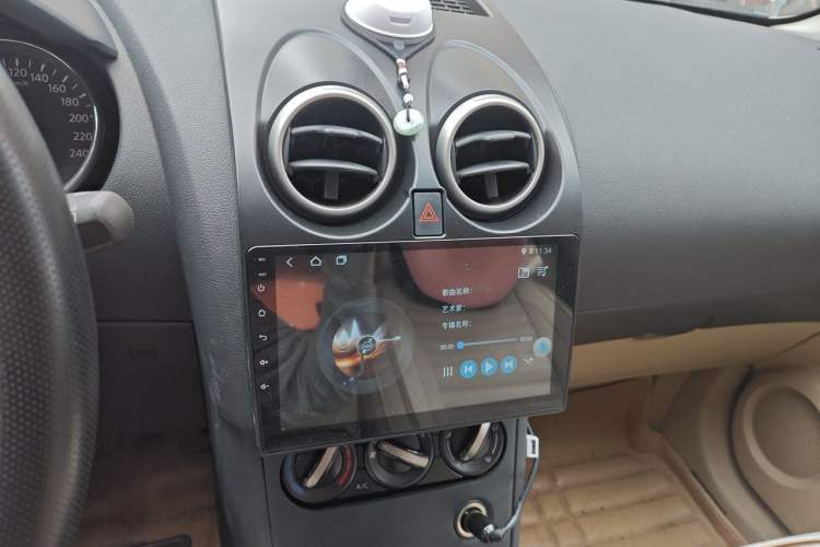 Used Nissan Qashqai 2010 20S Fire 6MT 2WD Audio And AC Panel