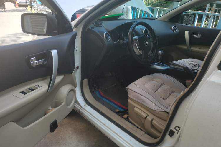 Used Nissan Qashqai 2010 20X LE CVT 2WD Driver Seat