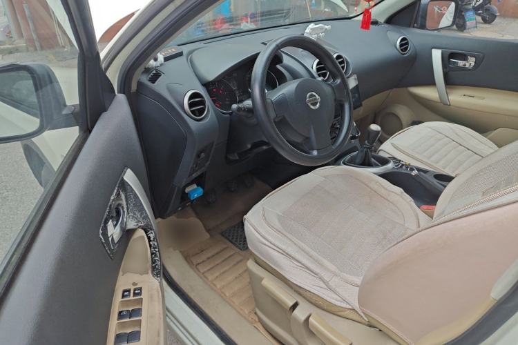 Used Nissan Qashqai 2010 20S Fire 6MT 2WD Driver Seat