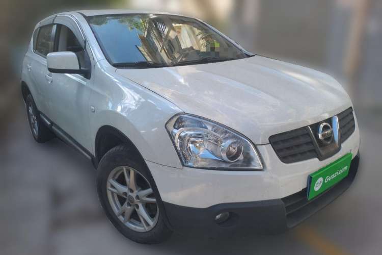 Used Nissan Qashqai 2010 20X LE CVT 2WD Front Right 45 Deg