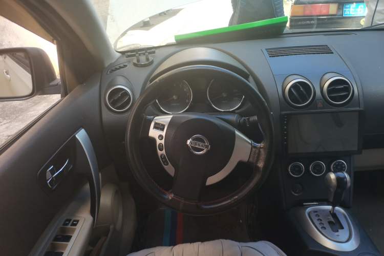 Used Nissan Qashqai 2010 20X LE CVT 2WD Steering Wheel
