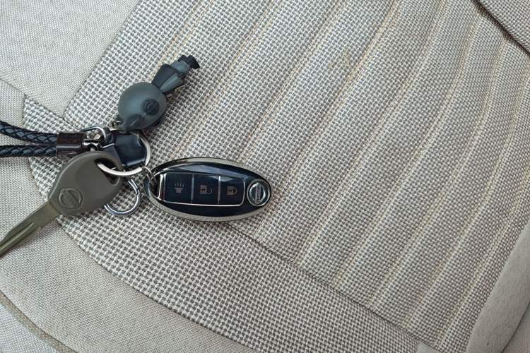 Used Nissan Qashqai 2010 20S Fire 6MT 2WD Vehicle Key