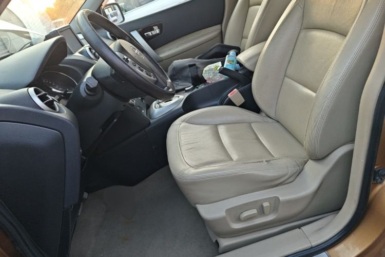 Used Nissan Qashqai 2010 20XFOUR Dragon CVT 4WD Left Front Seat