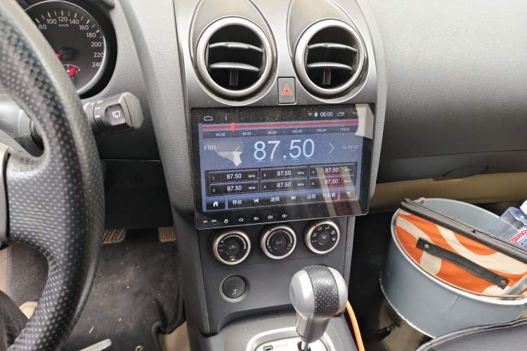 Used Nissan Qashqai 2011 2.0 XV Lea CVT 2WD Audio And AC Panel