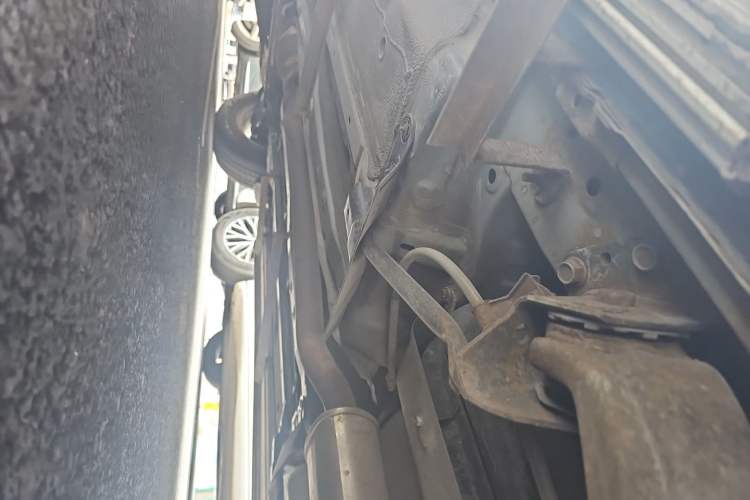 Used Nissan Qashqai 2011 2.0 XL Fire 6MT 2WD Chassis Rear Left
