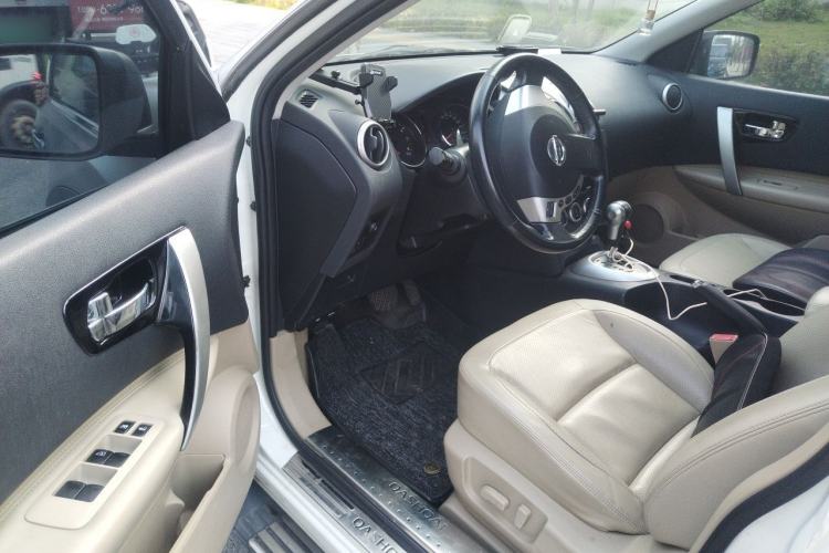 Used Nissan Qashqai 2011 2.0 XV Lea CVT 2WD Driver Seat