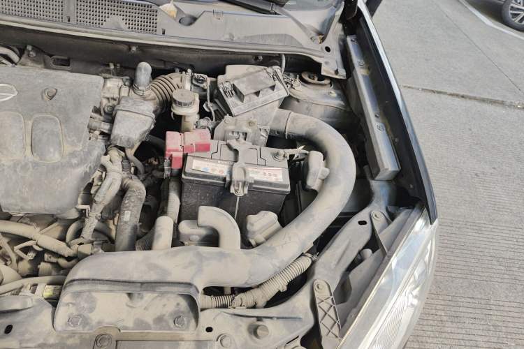 Used Nissan Qashqai 2011 2.0 XL Fire CVT 2WD Engine Bay Left