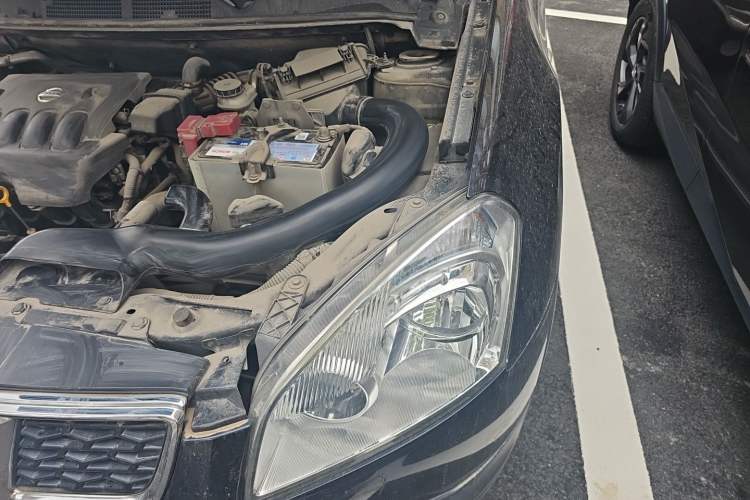 Used Nissan Qashqai 2011 2.0 XL Fire 6MT 2WD Engine Bay Left