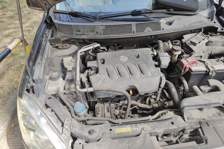 Used Nissan Qashqai 2011 2.0 XL Fire CVT 2WD Engine Bay Right