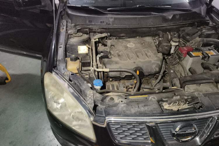Used Nissan Qashqai 2011 2.0 XL Fire 6MT 2WD Engine Bay Right