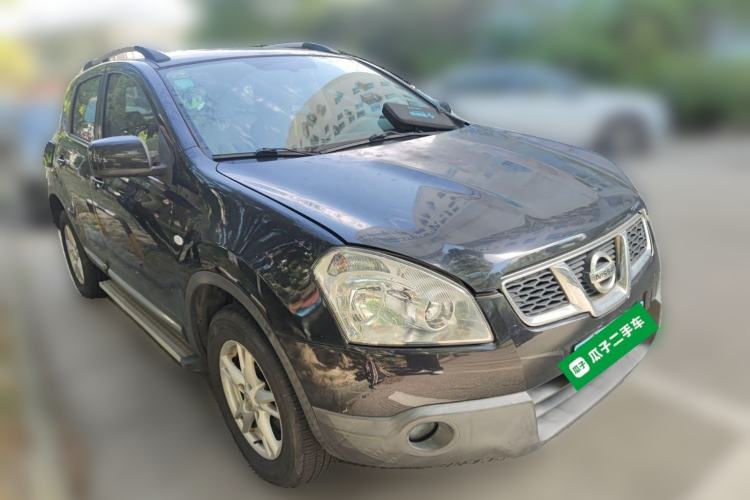Used Nissan Qashqai 2011 2.0 XL Fire CVT 2WD Front Right 45 Deg