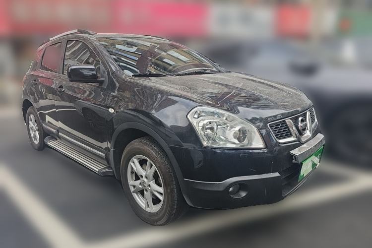 Used Nissan Qashqai 2011 2.0 XL Fire 6MT 2WD Front Right 45 Deg
