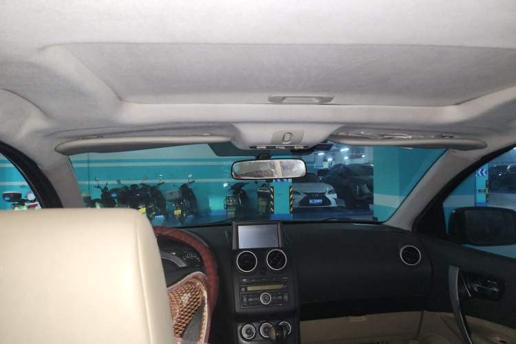 Used Nissan Qashqai 2011 2.0 XV Lea CVT 2WD Headliner