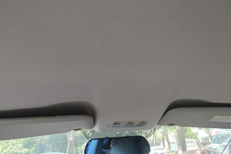Used Nissan Qashqai 2011 2.0 XL Fire CVT 2WD Headliner