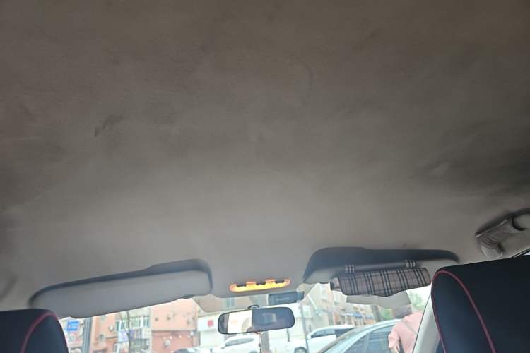 Used Nissan Qashqai 2011 2.0 XL Fire 6MT 2WD Headliner