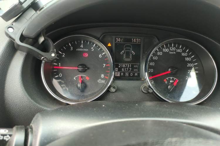 Used Nissan Qashqai 2011 2.0 XL Fire CVT 2WD Instrument Cluster
