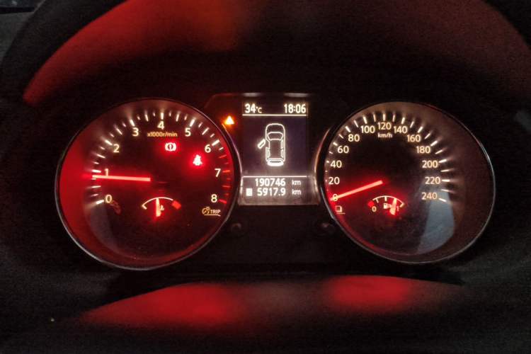 Used Nissan Qashqai 2011 2.0 XL Fire 6MT 2WD Instrument Cluster