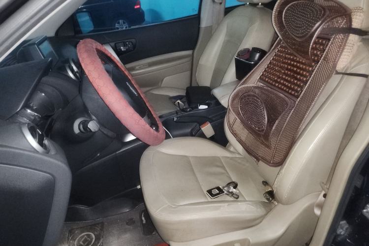 Used Nissan Qashqai 2011 2.0 XV Lea CVT 2WD Left Front Seat