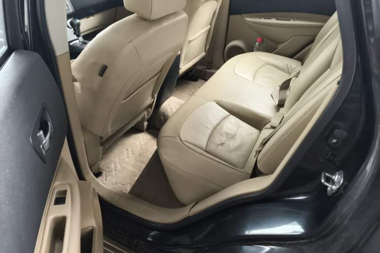 Used Nissan Qashqai 2011 2.0 XV Lea CVT 2WD Left Rear Seat