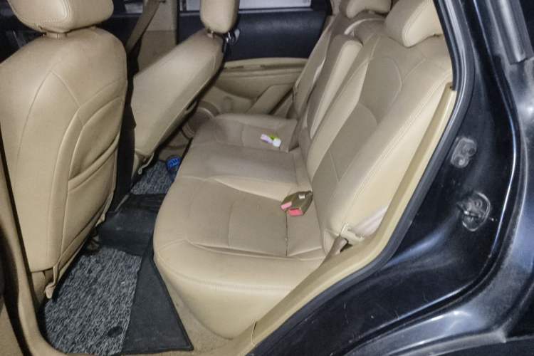 Used Nissan Qashqai 2011 2.0 XL Fire 6MT 2WD Left Rear Seat