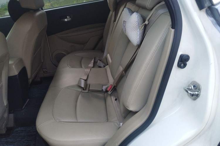 Used Nissan Qashqai 2011 2.0 XV Lea CVT 2WD Left Rear Seat
