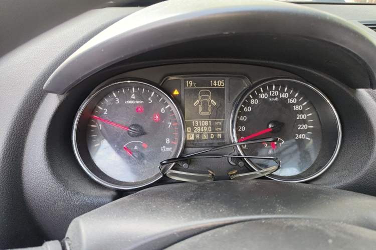 Used Nissan Qashqai 2011 2.0 XL Fire CVT 2WD Odometer Close Up