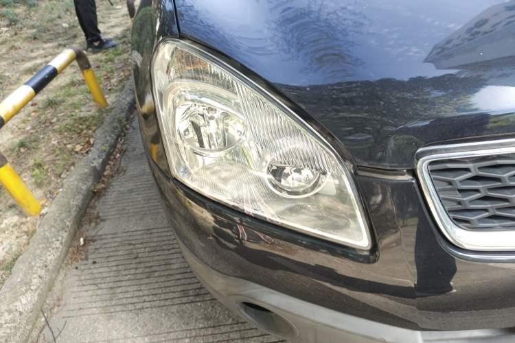Used Nissan Qashqai 2011 2.0 XL Fire CVT 2WD Right Front Headlight