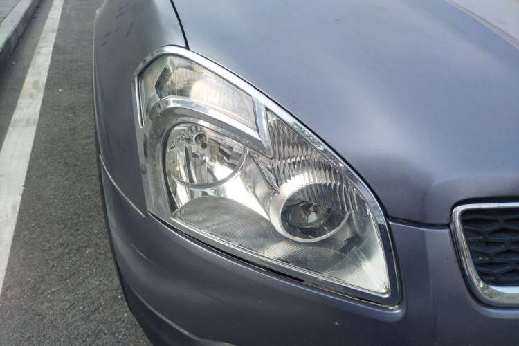 Used Nissan Qashqai 2011 2.0 XV Lea CVT 2WD Right Front Headlight