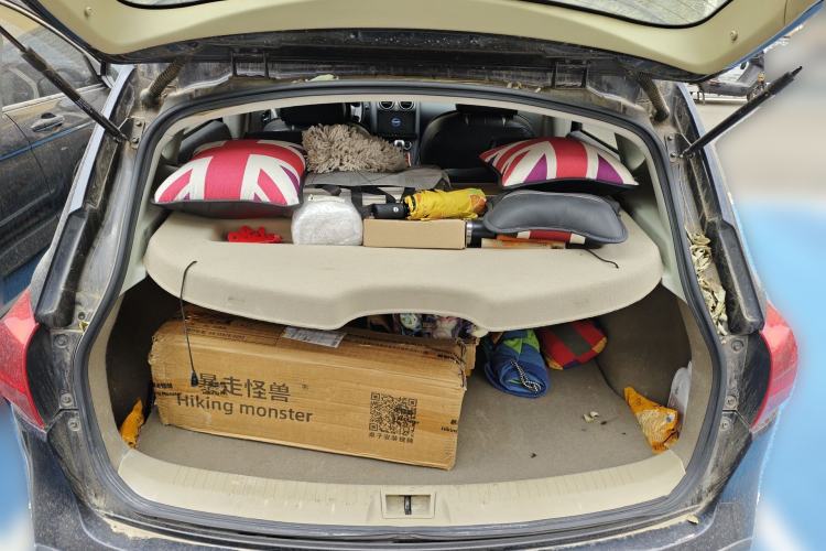 Used Nissan Qashqai 2011 2.0 XV Lea CVT 2WD Trunk