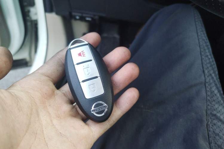 Used Nissan Qashqai 2011 2.0 XV Lea CVT 2WD Vehicle Key