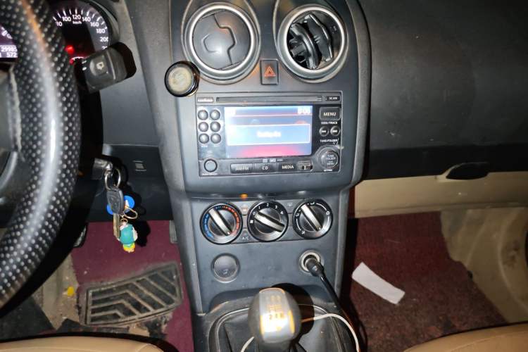 Used Nissan Qashqai 2011 1.6XE Wind 5MT 2WD Audio And AC Panel