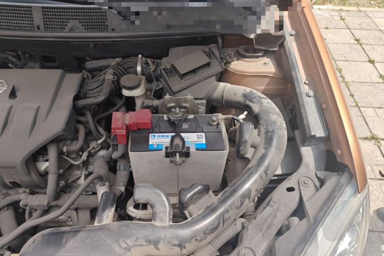 Used Nissan Qashqai 2011 1.6XE Wind 5MT 2WD Engine Bay Left
