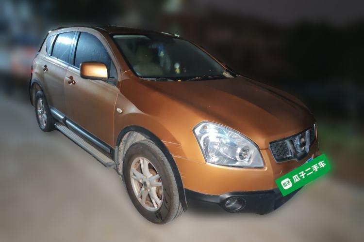 Used Nissan Qashqai 2011 1.6XE Wind 5MT 2WD Front Right 45 Deg