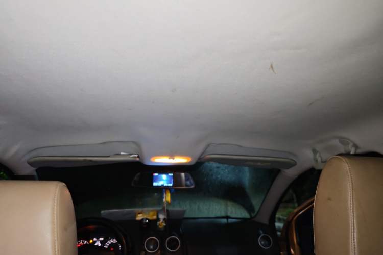 Used Nissan Qashqai 2011 1.6XE Wind 5MT 2WD Headliner