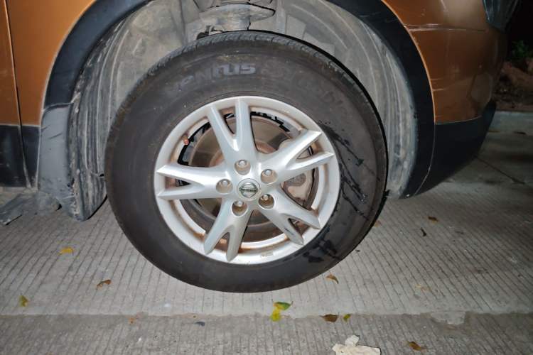 Used Nissan Qashqai 2011 1.6XE Wind 5MT 2WD Right Front Wheel Hub