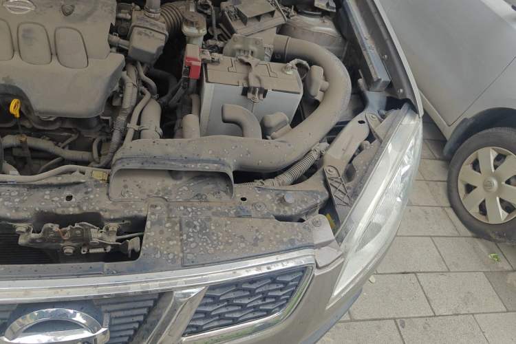 Used Nissan Qashqai 2011 2.0 XL Fire 6MT 2WD Engine Bay Left