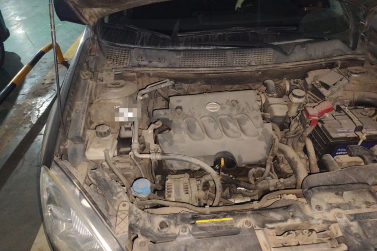 Used Nissan Qashqai 2011 2.0 XV Lea CVT 2WD Engine Bay Right