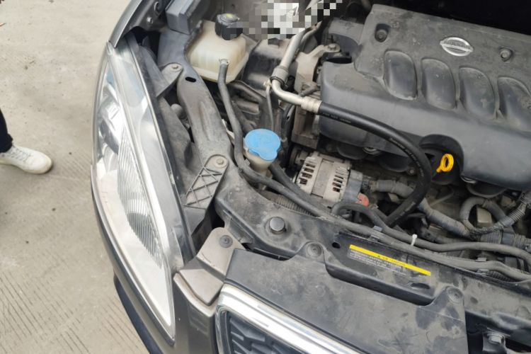 Used Nissan Qashqai 2011 2.0 XL Fire CVT 2WD Engine Bay Right
