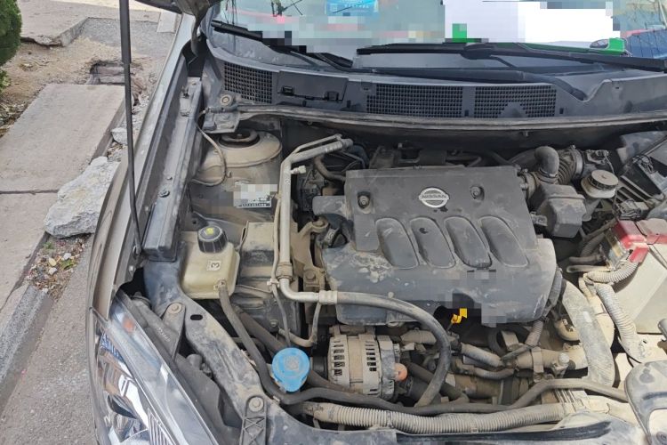 Used Nissan Qashqai 2011 2.0 XL Fire CVT 2WD Engine Bay Right