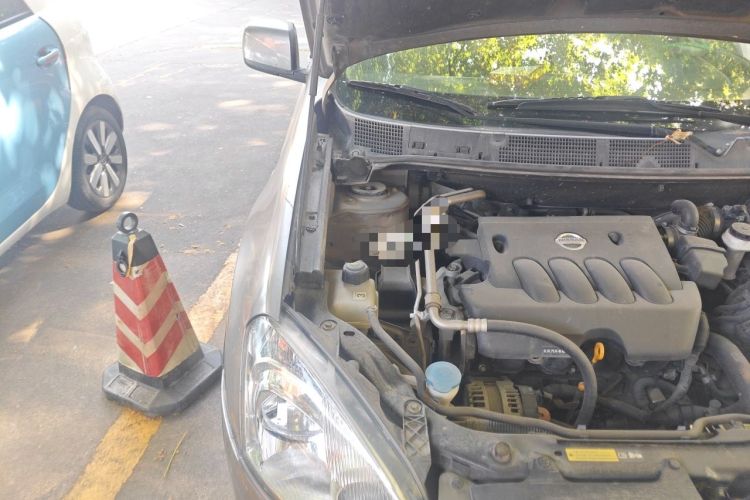 Used Nissan Qashqai 2011 2.0 XL Fire CVT 2WD Engine Bay Right