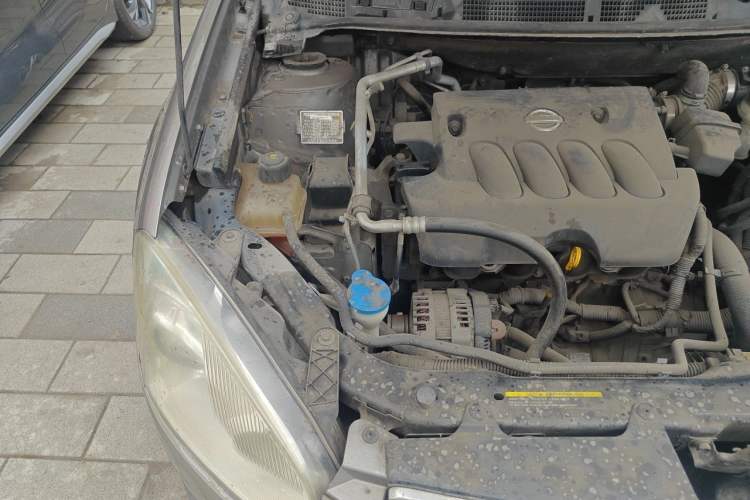 Used Nissan Qashqai 2011 2.0 XL Fire 6MT 2WD Engine Bay Right