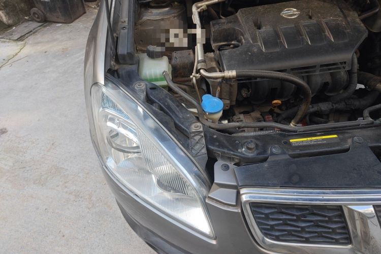 Used Nissan Qashqai 2011 1.6XE Wind 5MT 2WD Engine Bay Right